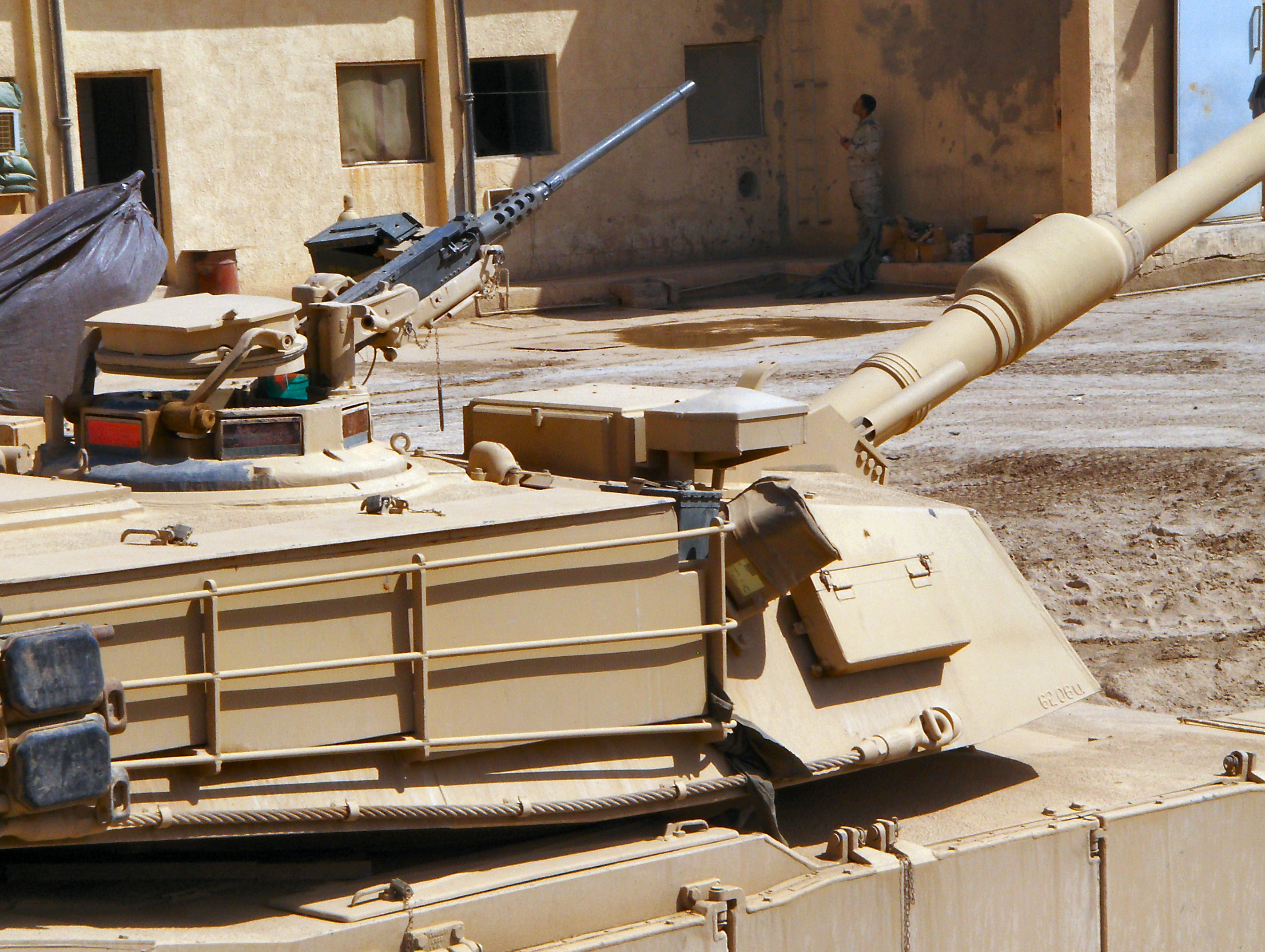 Сколько стоит американский танк абрамс. M1a1 Абрамс. М1 Абрамс башня. М1а2 Абрамс гусеницы. Абрамс m1 CATTB.